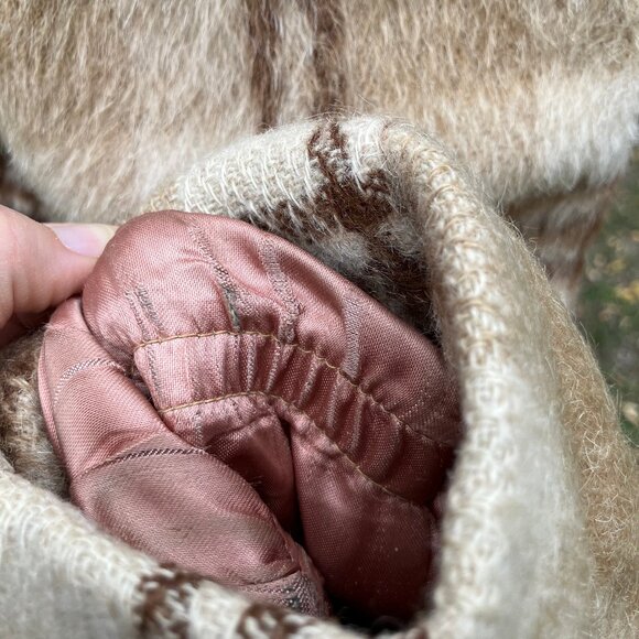 Lynn Pynn Pure Wool Long Winter Coat Vintage 60s Made in Canada Beige Plaid - Picture 10 of 16